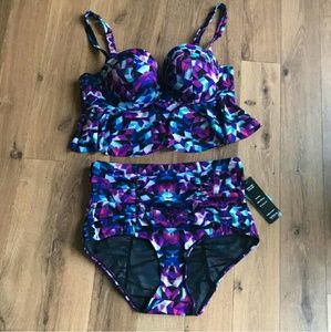 Nwt Torrid size 00 print peplum bathing suit
